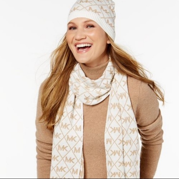 MICHAEL Michael Kors Accessories - MK Michael Kors Girls Goft Ladies Scarf Hat Cozy